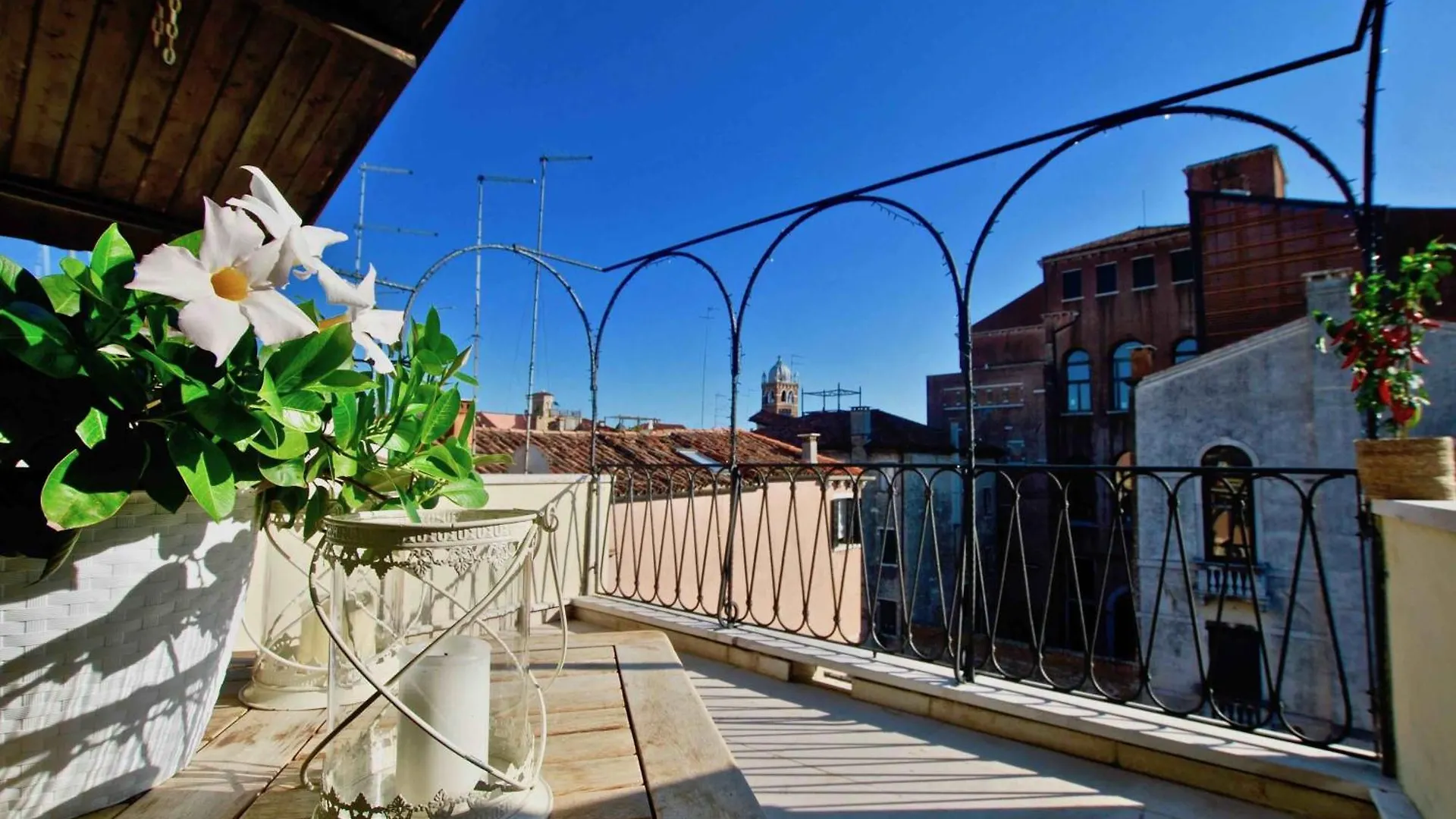 Ca Moro - Elegant Apartment With Private Terrace Venedik 0*,